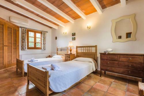 Pollenca Villa Sleeps 10 Pool Air Con Wifi