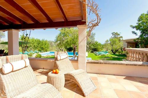 Pollenca Villa Sleeps 10 Pool Air Con Wifi