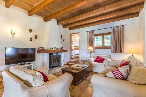 Pollenca Villa Sleeps 10 Pool Air Con Wifi