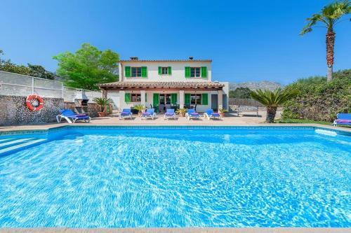 Pollenca Villa Sleeps 10 Pool Air Con Wifi