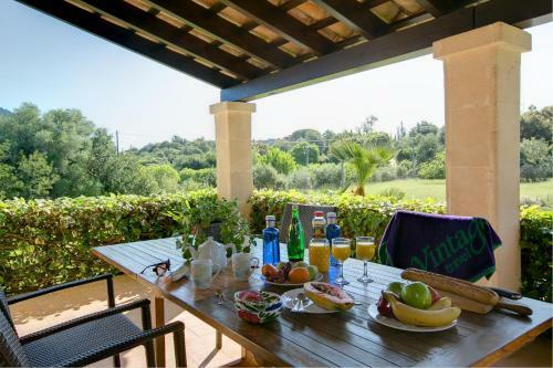 Pollenca Villa Sleeps 2 Pool Air Con Wifi