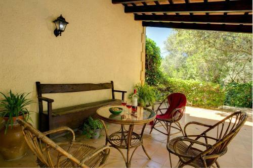 Pollenca Villa Sleeps 2 Pool Air Con Wifi