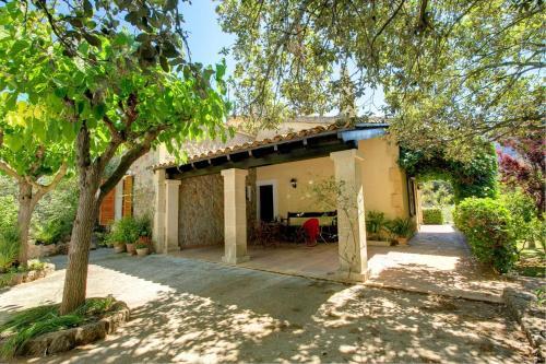 Pollenca Villa Sleeps 2 Pool Air Con Wifi