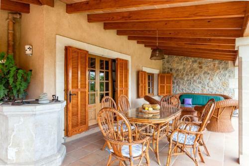 Pollenca Villa Sleeps 6 Pool Air Con Wifi
