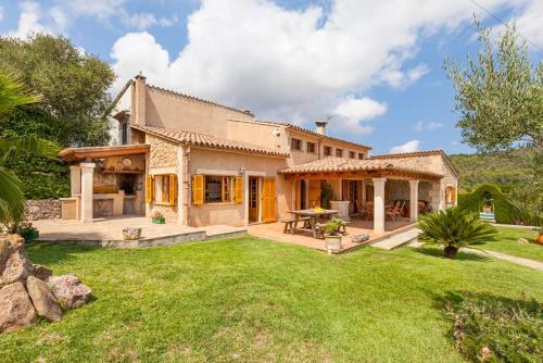 Pollenca Villa Sleeps 6 Pool Air Con Wifi