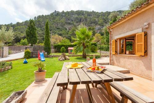 Pollenca Villa Sleeps 6 Pool Air Con Wifi