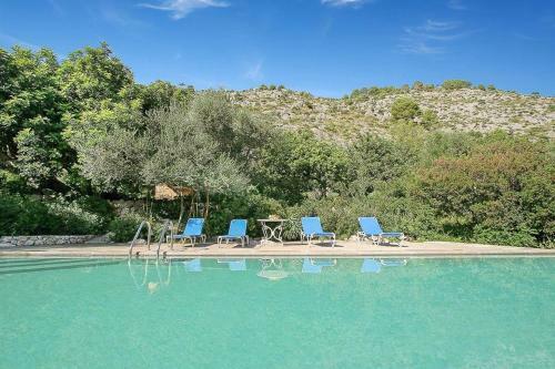 Pollenca Villa Sleeps 9 Pool Air Con Wifi