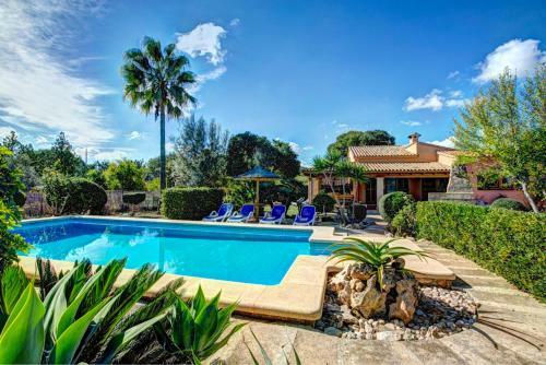 Pollenca Villa Sleeps 6 Pool Air Con Wifi