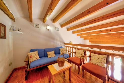 Pollenca Villa Sleeps 6 Pool Air Con Wifi