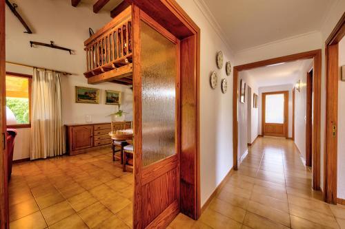 Pollenca Villa Sleeps 6 Pool Air Con Wifi