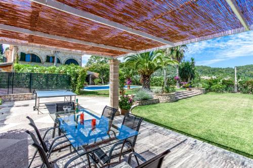 Pollenca Villa Sleeps 8 Pool Air Con Wifi