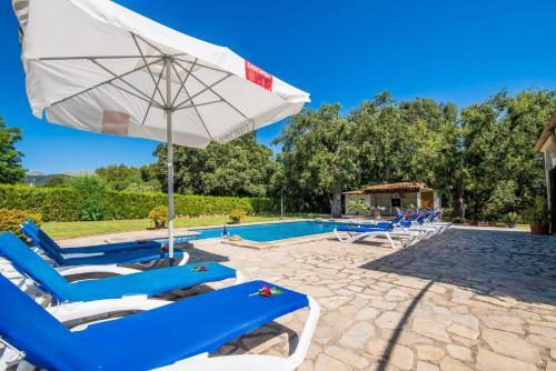 Pollenca Villa Sleeps 9 Pool Air Con Wifi