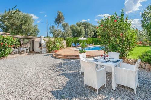 Pollenca Villa Sleeps 4 Pool Air Con Wifi
