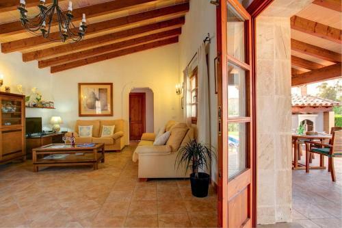 Pollenca Villa Sleeps 4 Pool Air Con Wifi