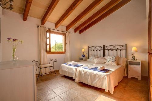 Pollenca Villa Sleeps 4 Pool Air Con Wifi