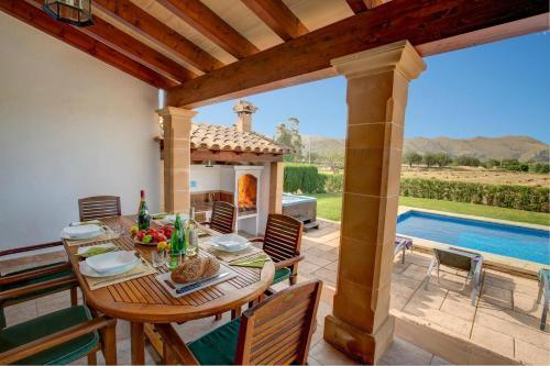 Pollenca Villa Sleeps 4 Pool Air Con Wifi