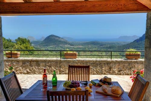 Pollenca Villa Sleeps 4 Pool Air Con Wifi