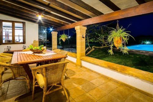 Pollenca Villa Sleeps 6 Pool Air Con Wifi