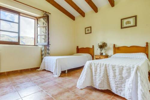 Pollenca Villa Sleeps 8 Pool Air Con Wifi