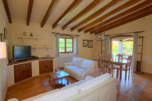 Pollenca Villa Sleeps 4 Pool Air Con Wifi