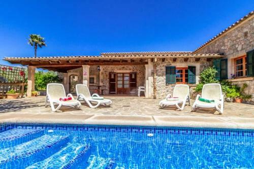 Pollenca Villa Sleeps 6 Pool Air Con Wifi