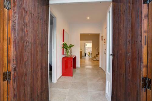 Pollenca Villa Sleeps 8 Air Con Wifi