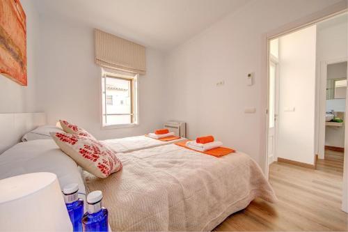 Pollenca Villa Sleeps 8 Air Con Wifi