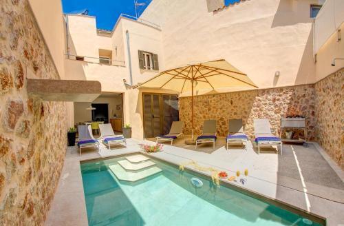 Pollenca Villa Sleeps 8 Air Con Wifi