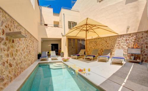 Pollenca Villa Sleeps 8 Air Con Wifi