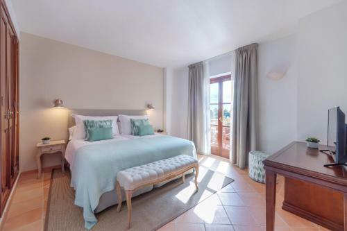 Hotel Rural Es Riquers