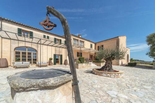 Hotel Rural Es Riquers
