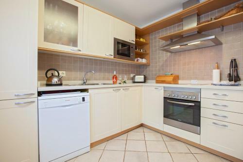 Puerto Calero Villa Sleeps 6 Pool Air Con Wifi