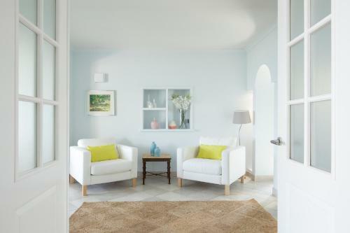 Villa Llenaire - La Goleta Villas