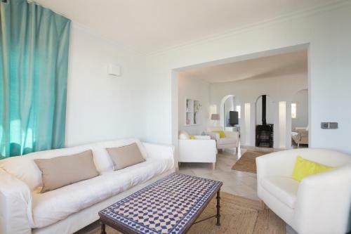 Villa Llenaire - La Goleta Villas