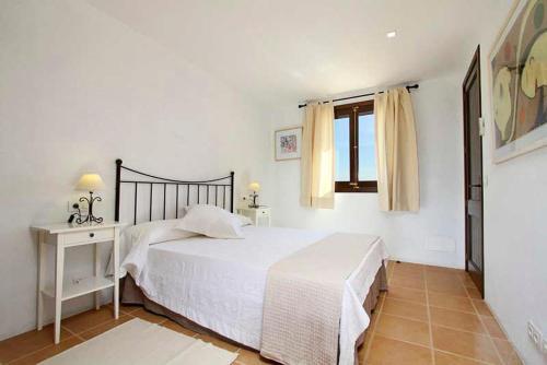 Port De Pollenca Villa Sleeps 10 Pool Air Con Wifi