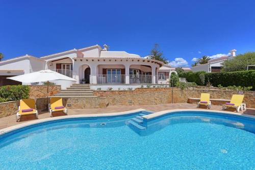 Punta Prima Villa Sleeps 9 Pool Air Con Wifi