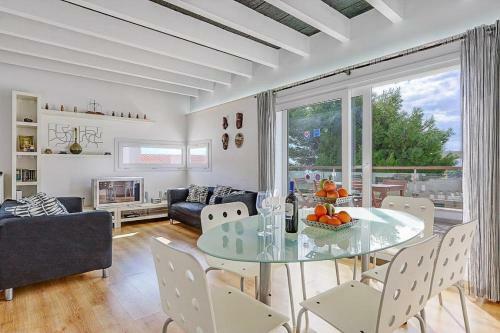 Punta Prima Villa Sleeps 6 Pool Air Con Wifi
