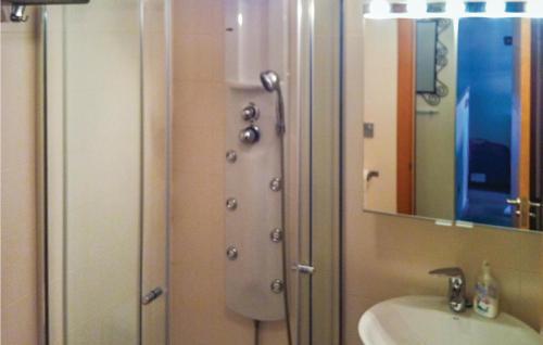 Two-bedroom Apartment In Roquetas De Mar