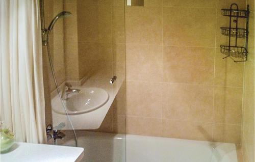 Two-bedroom Apartment In Roquetas De Mar