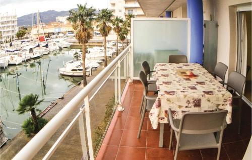 Two-bedroom Apartment In Roses