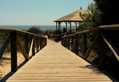 Summerland Apartments Rota