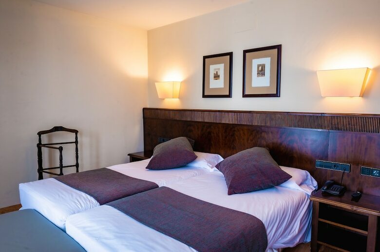 Hotel Valle De Izas