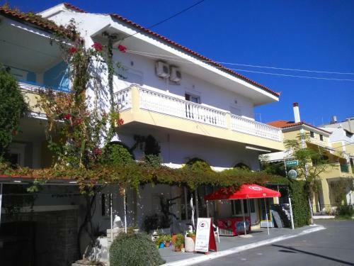 Hostal Karin & Nikos