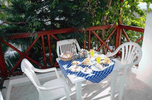 Hostal Rania Beach