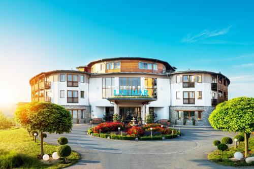 Hotel Larimar