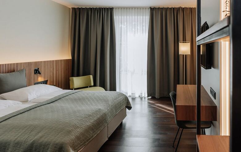 Airport Boutiquehotel Hein