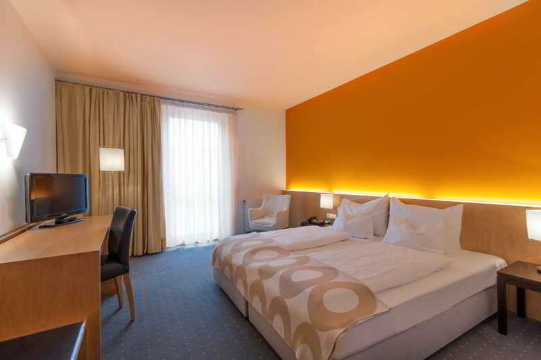 Airport Boutiquehotel Hein