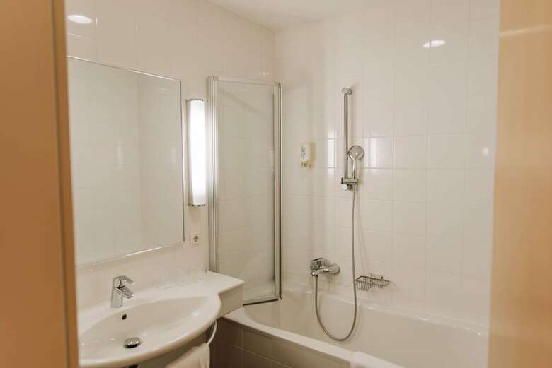 Airport Boutiquehotel Hein