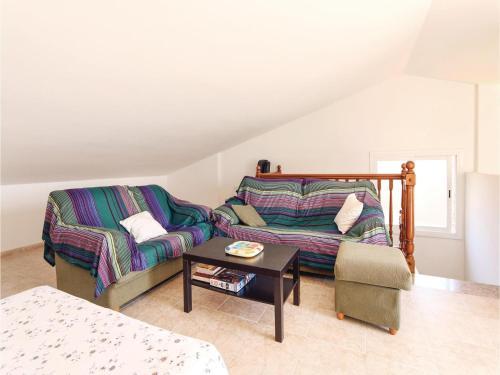 Five-bedroom Holiday Home In Sant Vicenc De Montalt