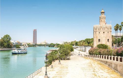 Three-bedroom Apartment In Sevilla